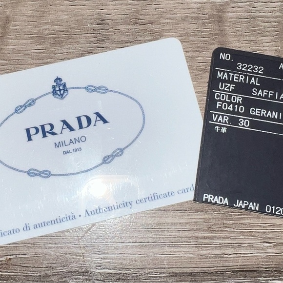 Prada Long Wallet Repainted Saffiano Leather - Picture 12 of 17